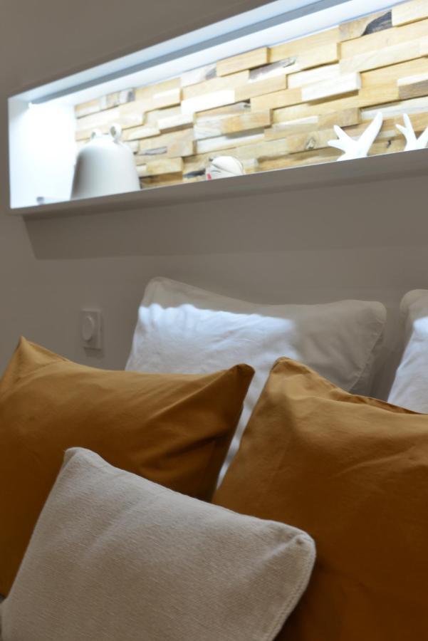 Chambre D'Hotes A La Cle Des Champs Varen Exterior photo