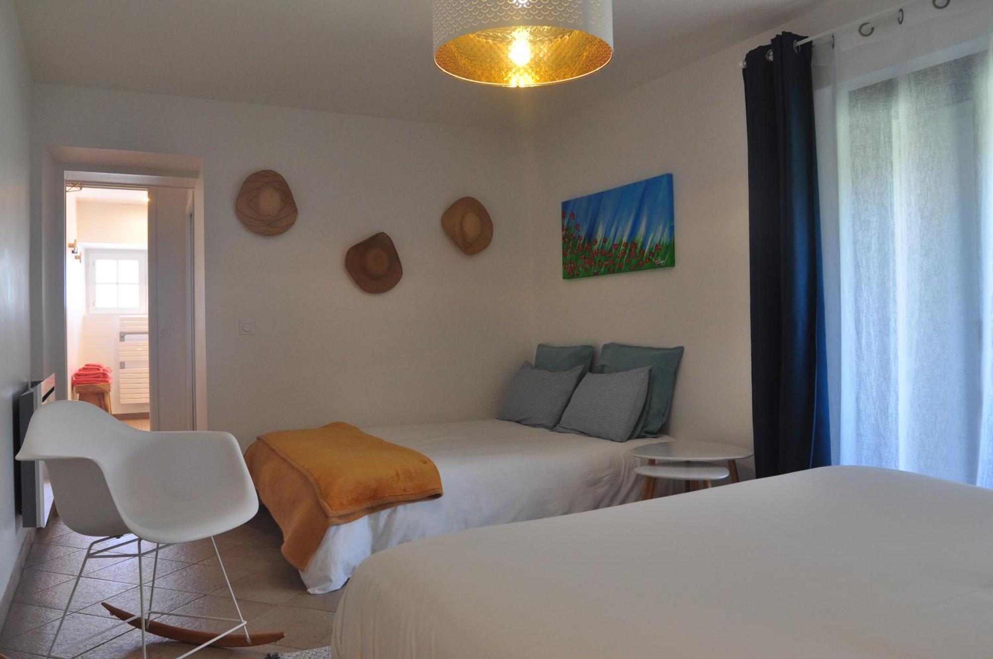 Chambre D'Hotes A La Cle Des Champs Varen Exterior photo